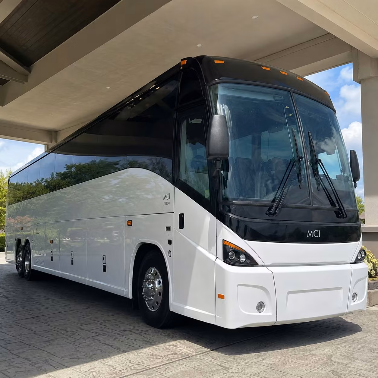 employee transportation in omaha and all the surrounding areas