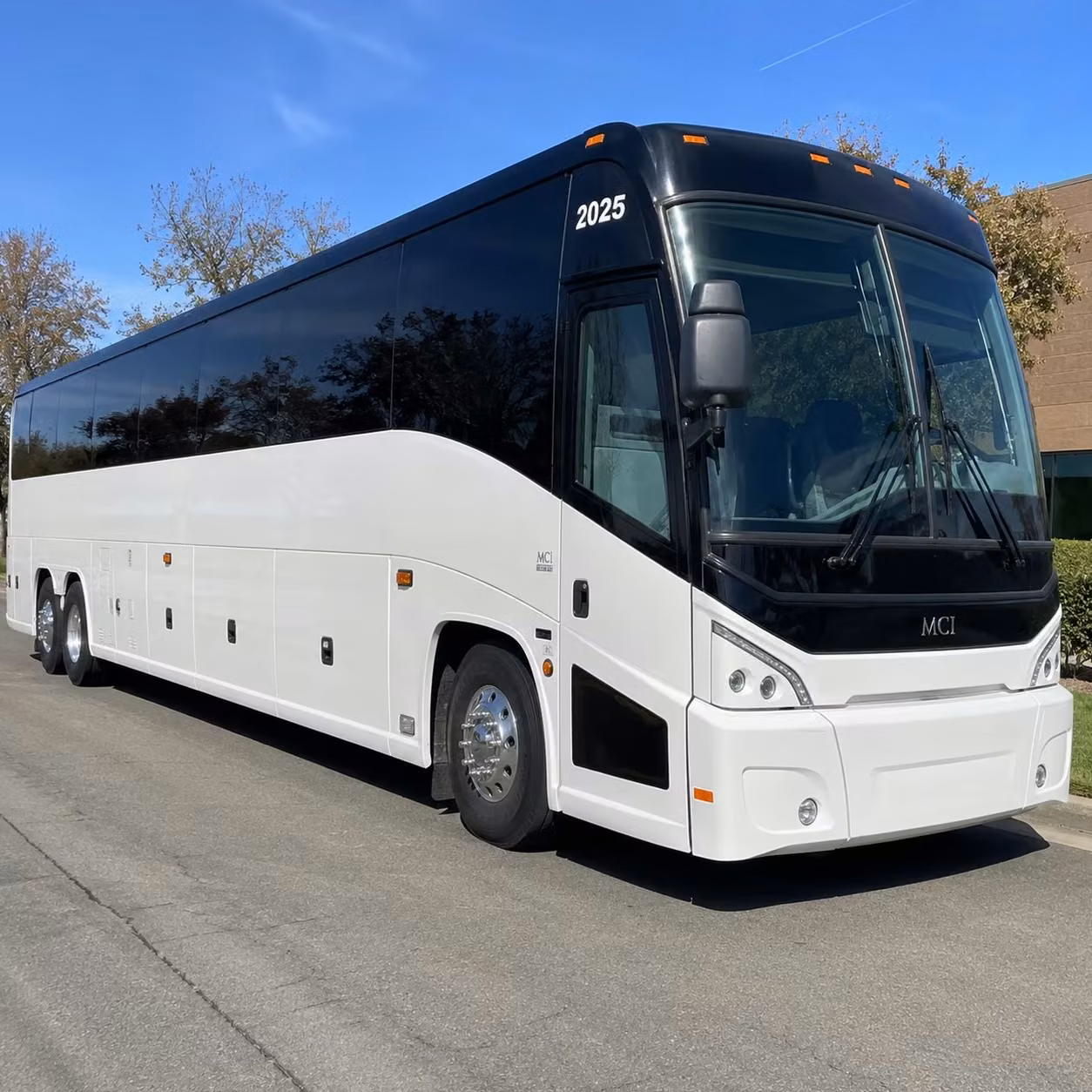 executive airport transfers to eppley airfield for omaha business travelers