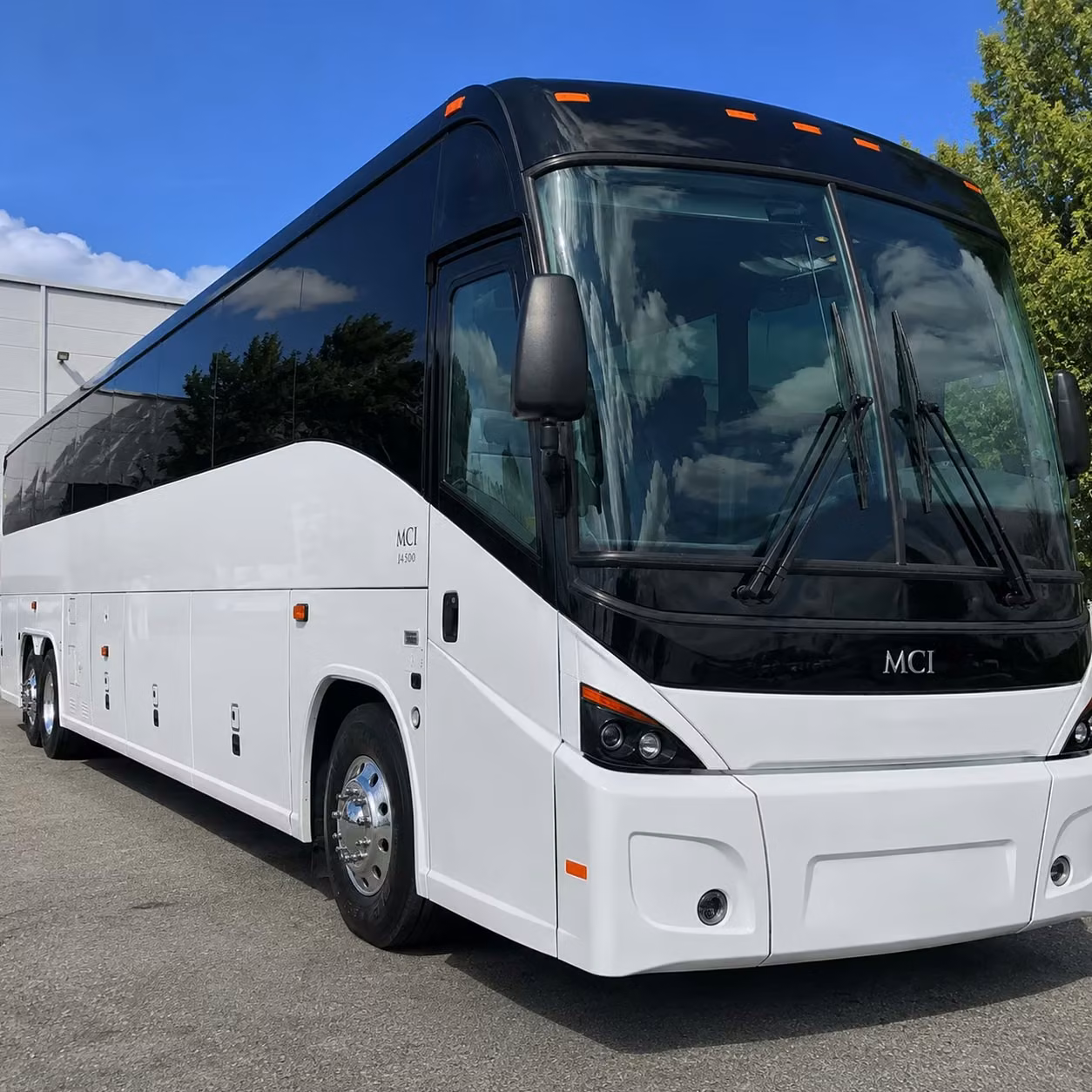 rather than juggling rideshares and reimbursements book a dedicated omaha employee shuttle