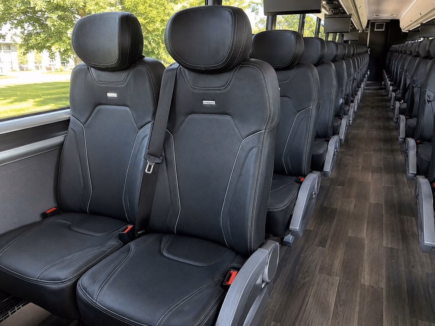 wedding transportation in omaha and all the surrounding areas